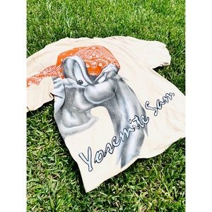 VINTAGE Yosemite Sam Tee with 3D Bandana Effect